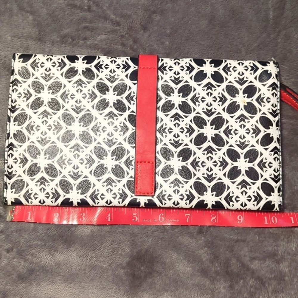 NEW The Limited Black White‎ and Red Clutch Wallet - Picture 4 of 9